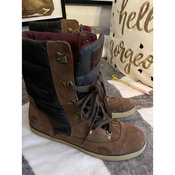 Timberland Deering Puffy Lace Up Boot. Women's size 9. - Picture 10 of 13